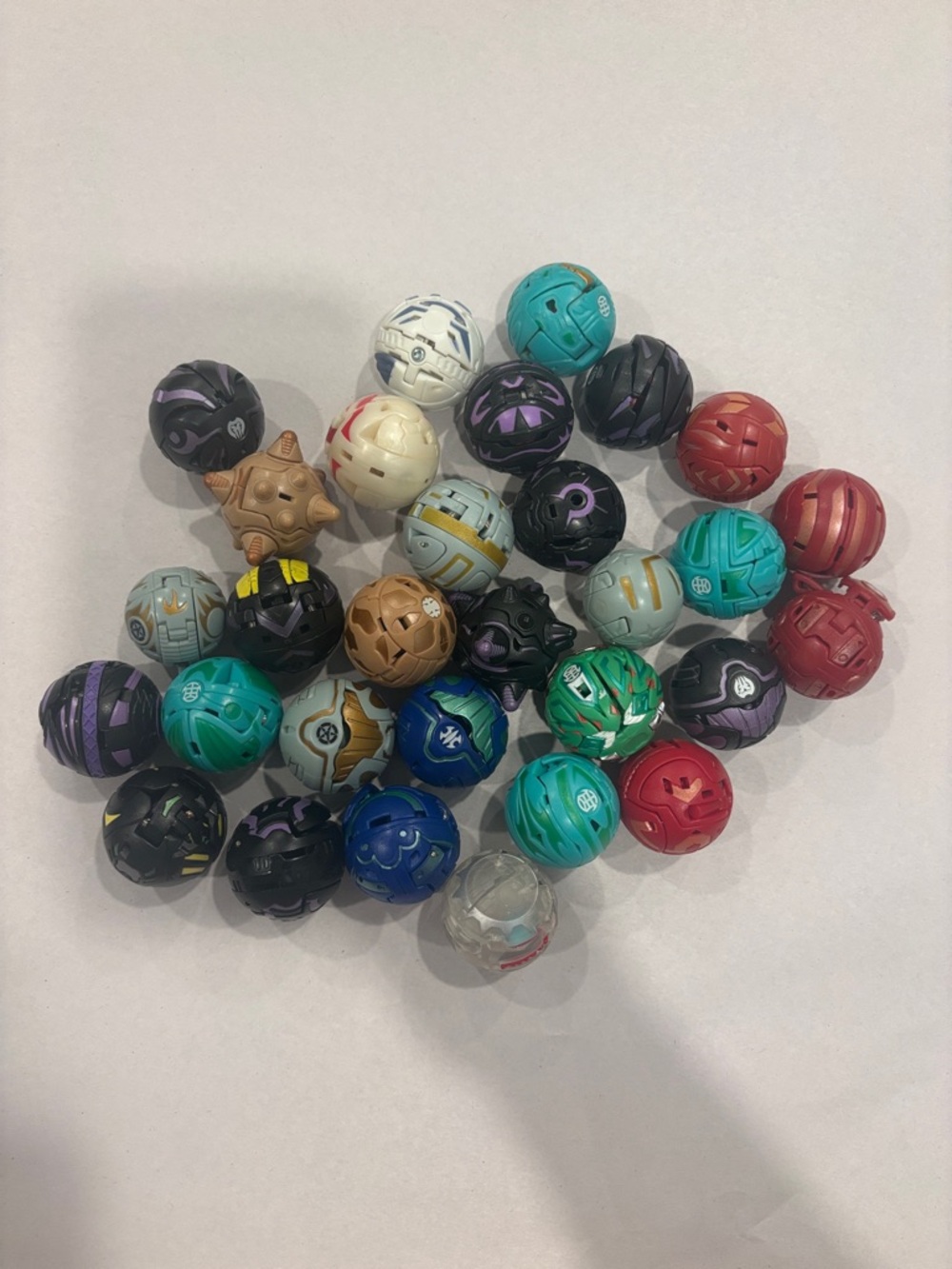 Bakugan Battle Brawlers Lot Of 30 - Picture 2 of 5